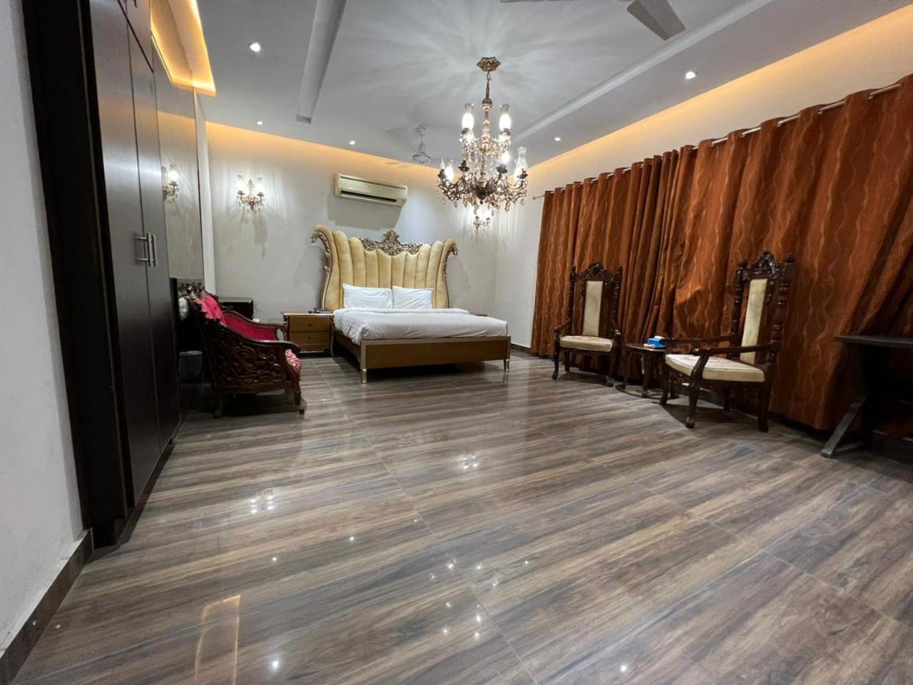 Palm Tree Hotel Lahore Exteriör bild